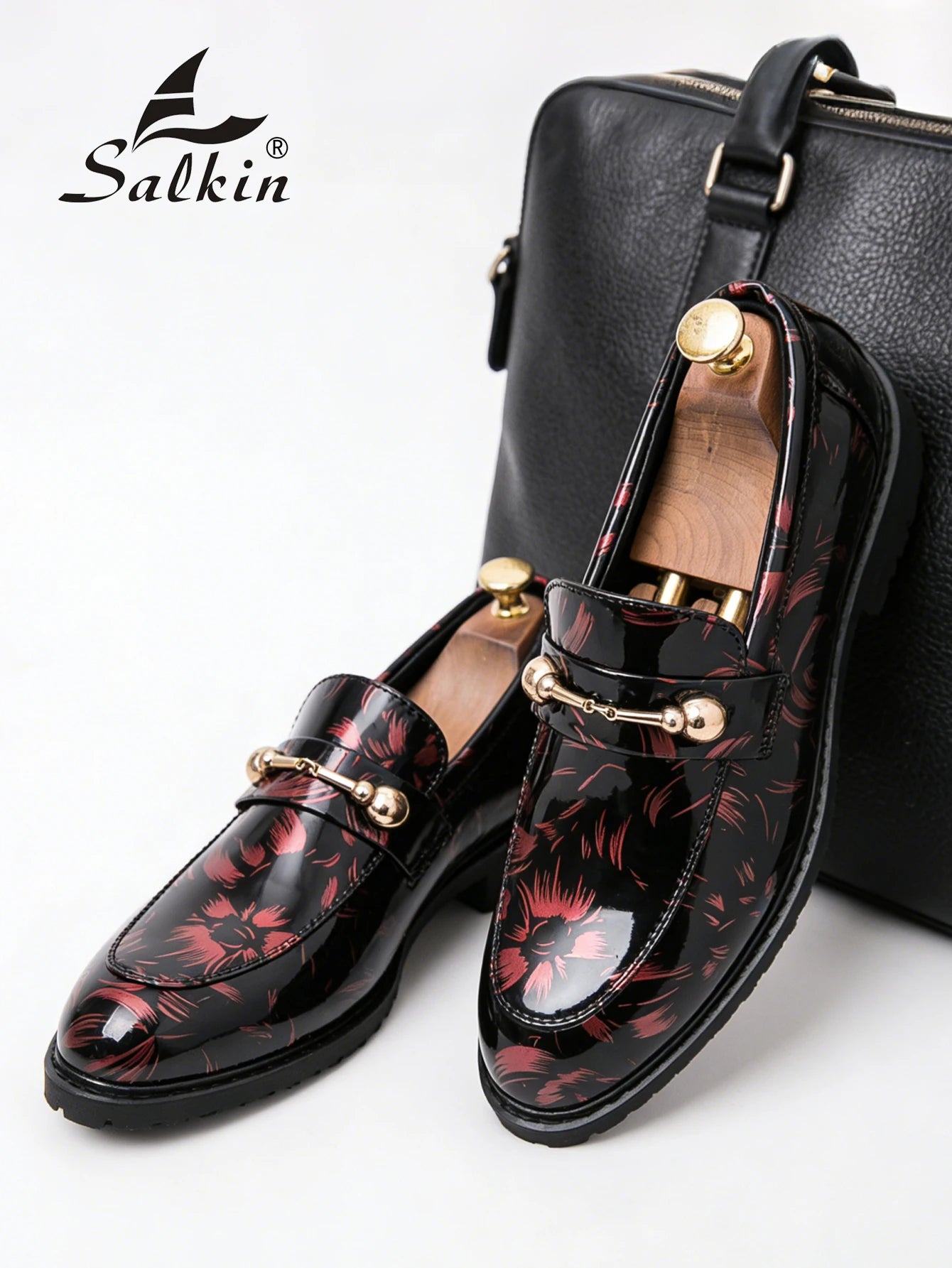 New Fashion Shiny Patent Dress Leather Shoes Men Metal Buckle Slip-on Loafers British Business Social Shoes Daily Office Party