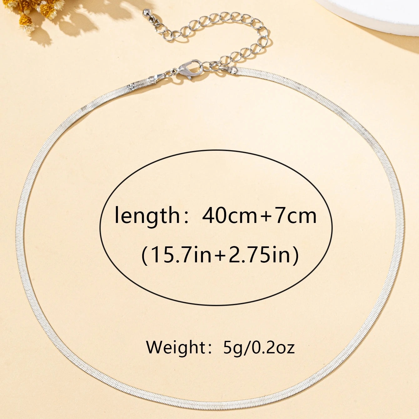 A Women's Chain Necklace, Minimalist Style High-End Versatile Metal Necklace, Suitable for Daily Wear and Vacation Wear