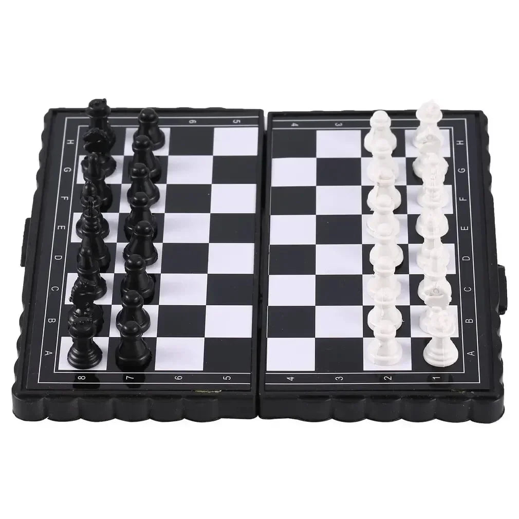 1set Mini Magnetic Chess Set Folding Magnetic Plastic Chessboard Board Game Portable Outdoor Travel Camping Entertainment
