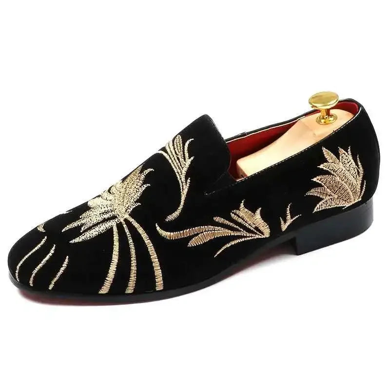 Men Suede Leather Shoes Designer Embroidery Men Loafers Luxury High Quality Moccasins Brand Party Wedding Shoes Men Flats 38-48