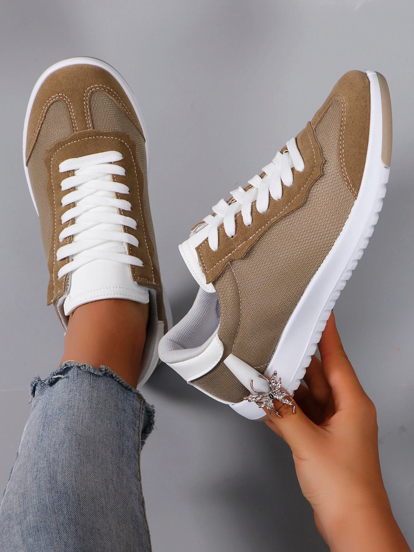 Spring new women's sports shoes, fashionable, breathable, lightweight, non-slip, wear-resistant, casual sports shoes, flat shoes