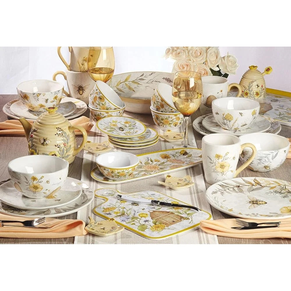 Floral Bee Design Ceramic Dinner Plates Set of 4 10.75 Inch Dishwasher Safe Nature Inspired Tableware Spring Entertaining