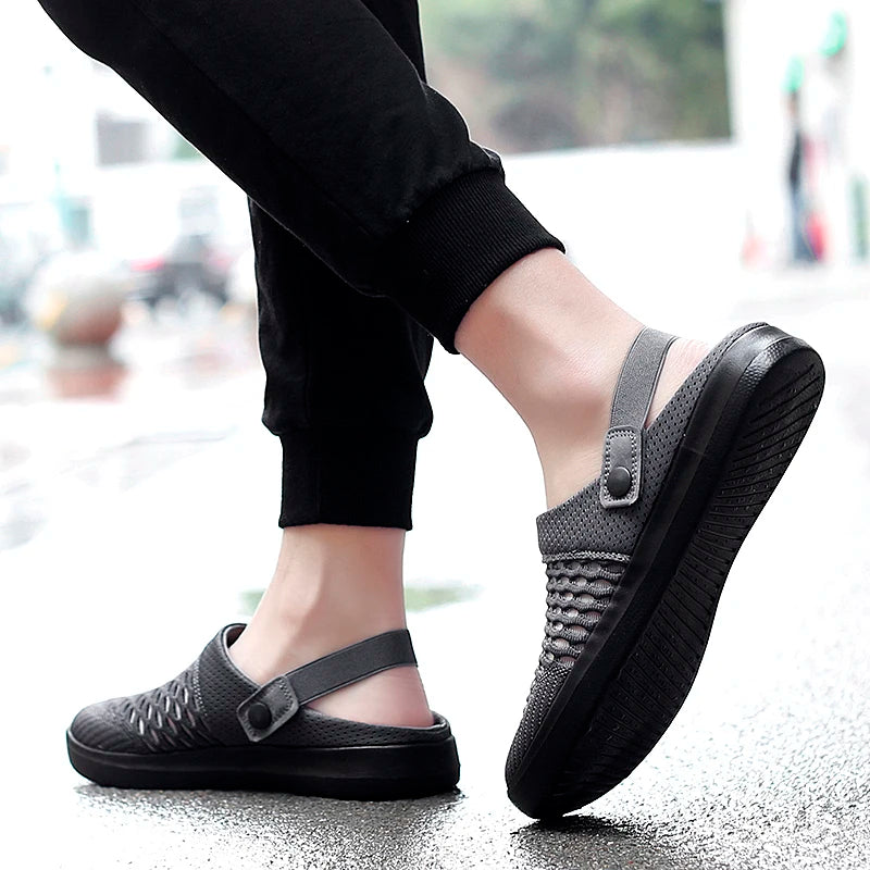 Casual Breathable Men Sandals Summer Outdoor Lightweight Fashion Slippers New Arrivals Slip-on Male Mesh Beach Shoes for Male