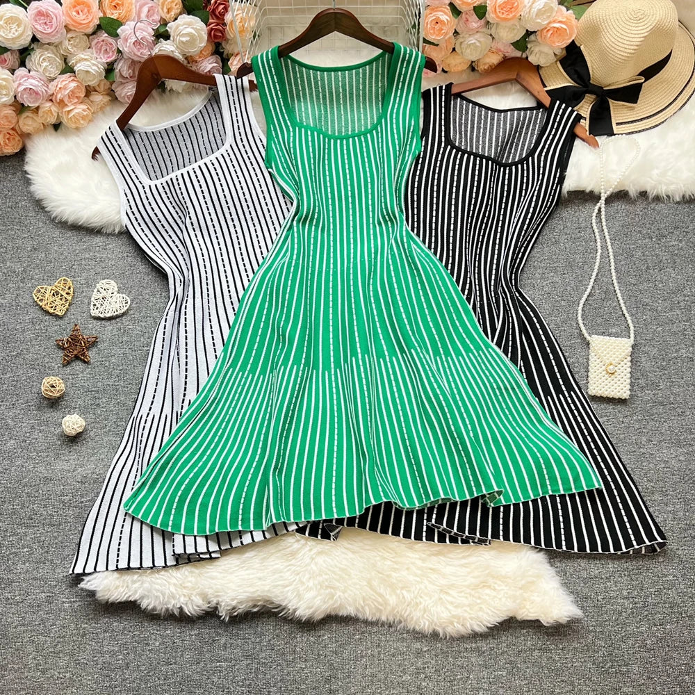 YuooMuoo Chic Fashion Sexy Slim Waist Knitted Short Dress Ins Hot 2025 Women Y2K Vertical Stripes Summer Dress Party Vestidos