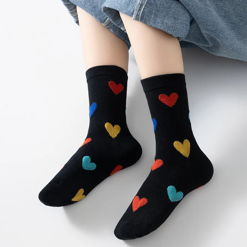 Three pairs of girls' socks for spring and autumn, sweet and versatile, with a heart-shaped color block design