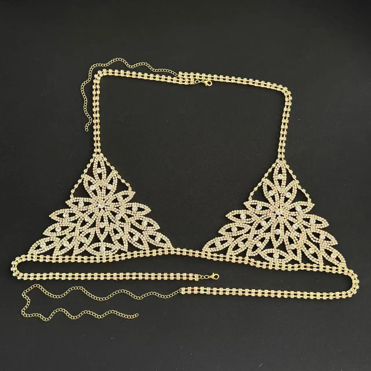 The chic Bohemian style Rhinestone mesh finger bracelet is the perfect choice for casual wear, gifts, and finger jewelry
