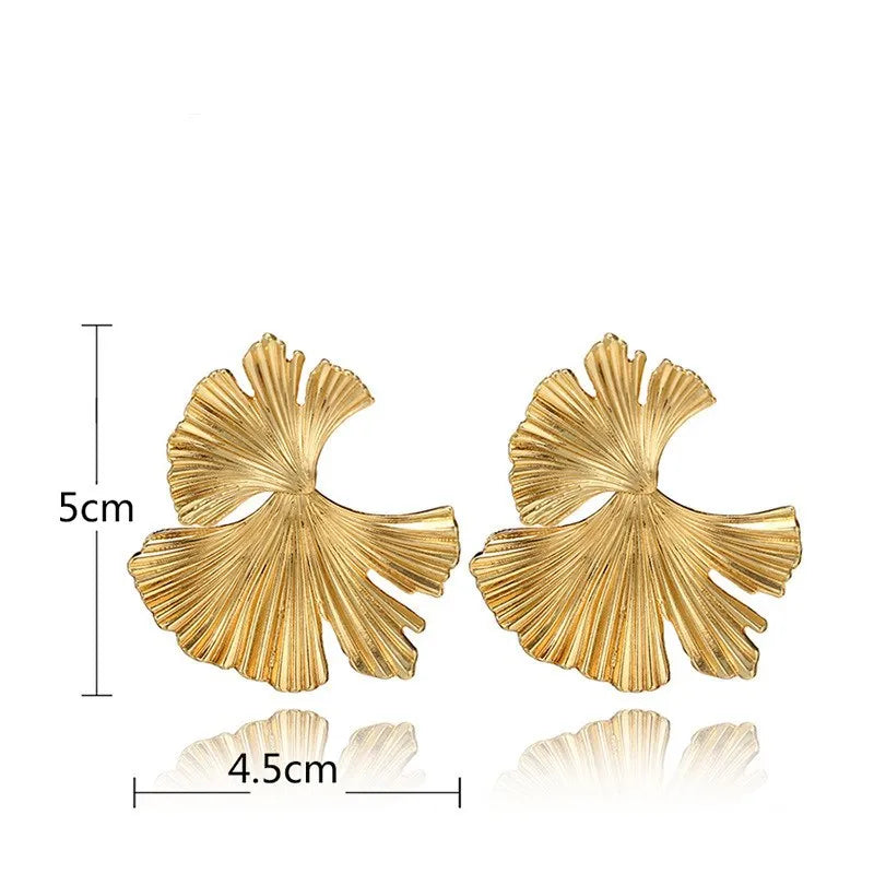European Exaggerate Metal Statement Earrings for Women Vintage Fashion Round Star Leaf Irregular Geometry Long Earrings Jewelry