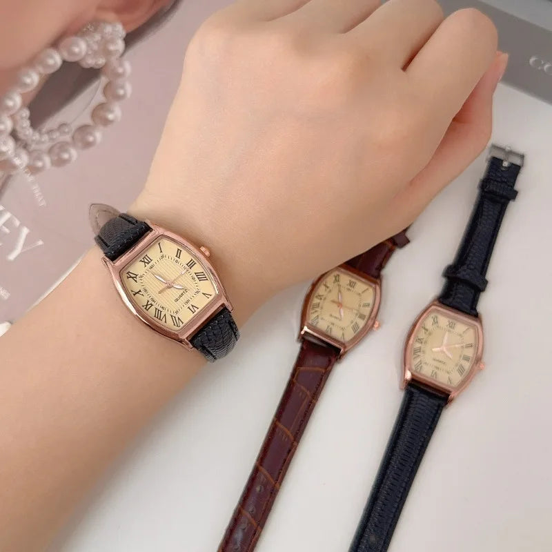Simple Fashion Retro Brown Women Quartz Watches High Quality Ladies Wristwatches Vintage Leather Watchband Watch for Lovers Gift