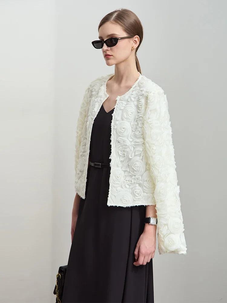 AMII Minimalism Short Jacket Women 2025 Autumn New Elegant Romantic Stereoscopic Flower O-Neck Hook Button Outwear Coat 12521066