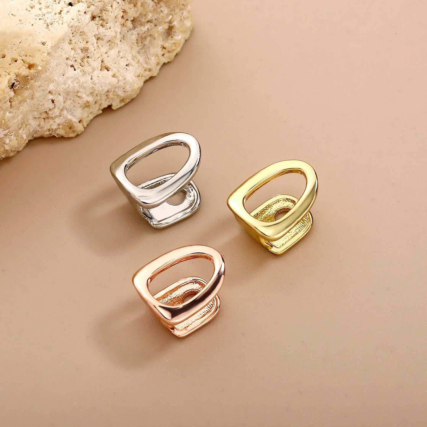 RACHELZ Hip Hop Single Classic Hollow Teeth Grillz Simple 3 Colors Glossy Tooth Caps Women Men Jewelry Halloween Cosplay Gift