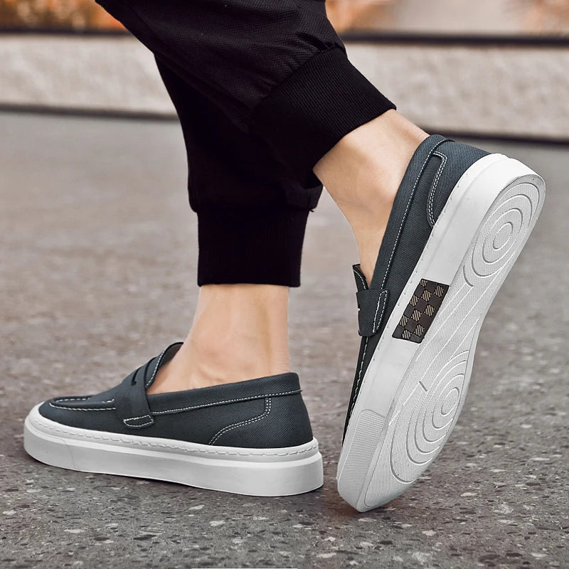 Designer Brand Men's Loafers Green Casual Shoes Men's Lightweight Soft Soled Walking Flat Shoes Brown Luxury Sneakers for Men
