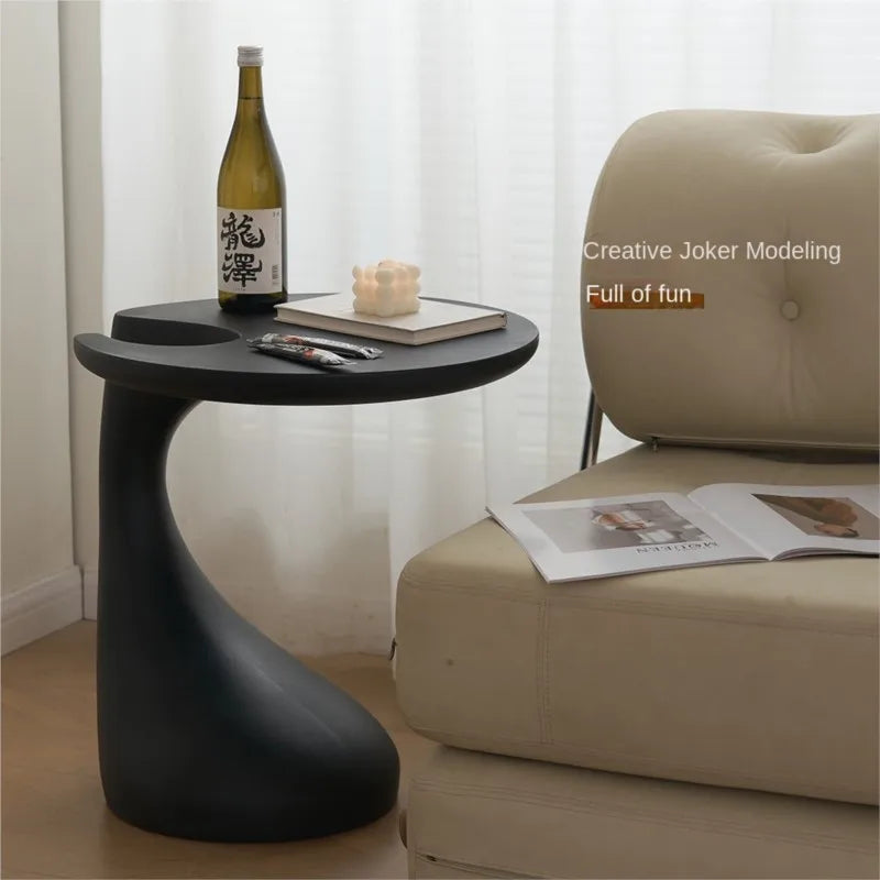Realife Light Luxury High-end Creative Bedside Table Shelf Sofa Edge Table Living Room Mobile Black Minimalist Coffee Table 2025