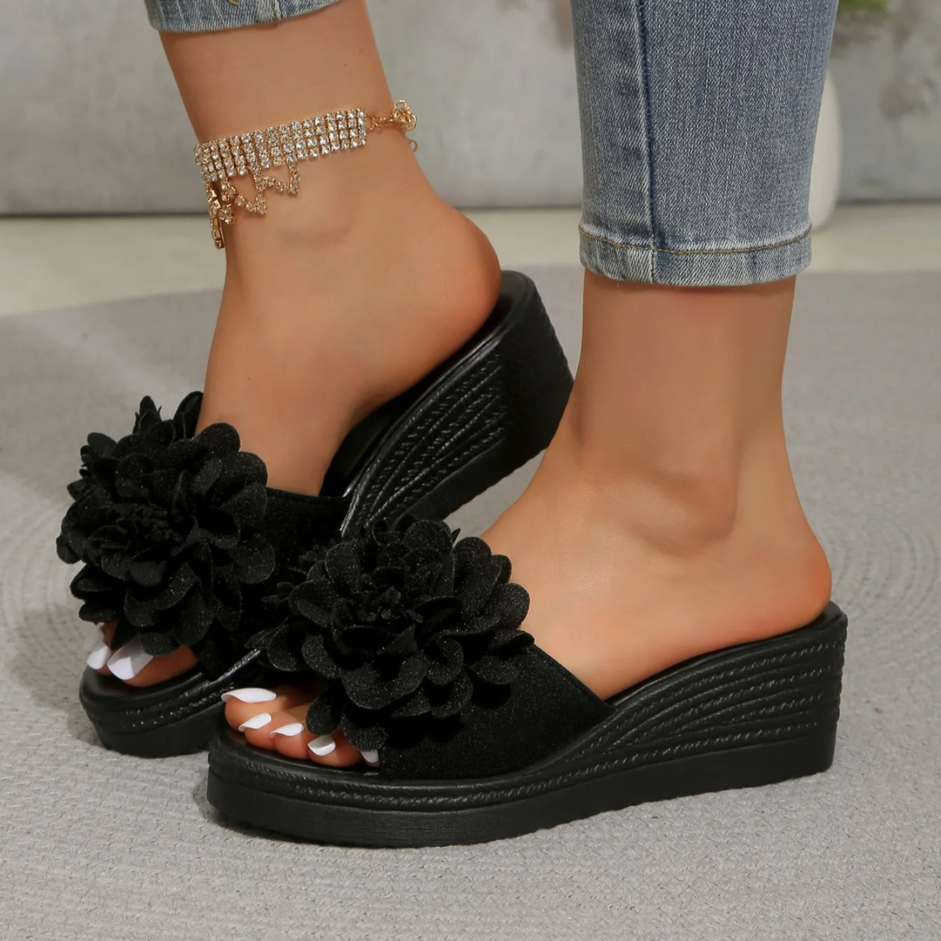 Summer Women Sandals Lightweight Slip on Shoes Women Platform Female Sandals Fashion Flower Hollow Wedge Beach Shoes for Women