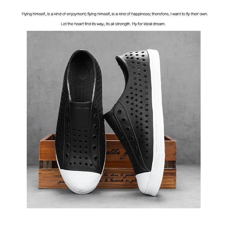 New Beach Sandals Men's Anti slip Hole Sandals Work Shoes Summer Garden Shoes Water Shoes Soft and Comfortable Outdoor Shoes