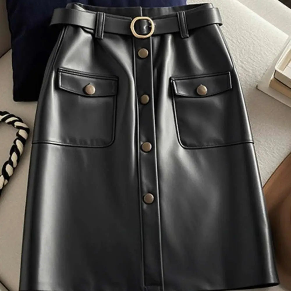 2024 autumn new high-end and super good-looking A-line skirt, fashionable and high-end wine red leather  black skirt