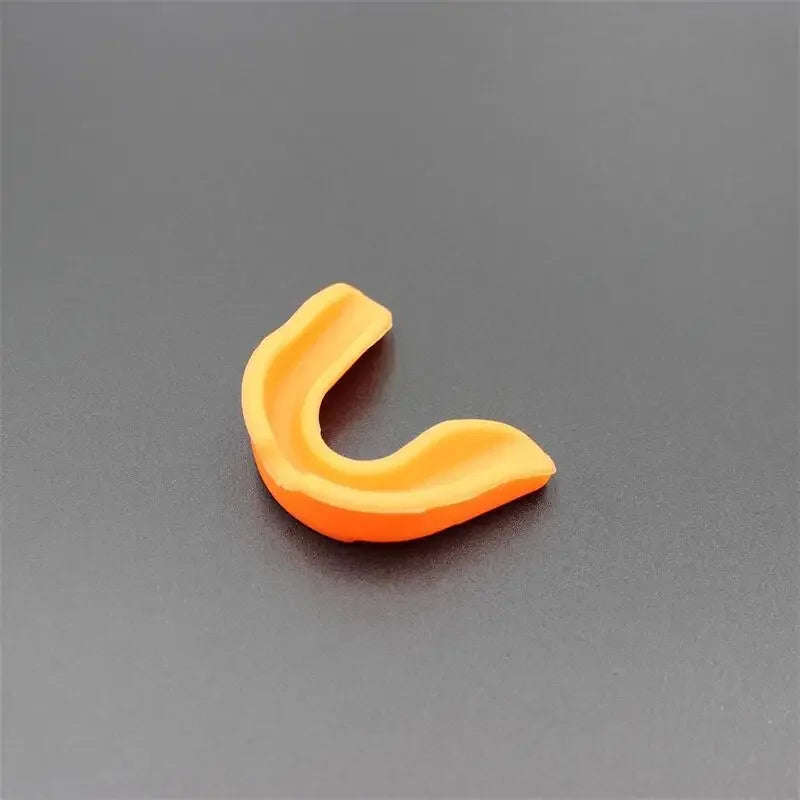 Professional Silica Gel Mouth Guard for Sports, Teeth Protector for Kids and Adults Ideal for Basketball Rugby Boxing and Karate