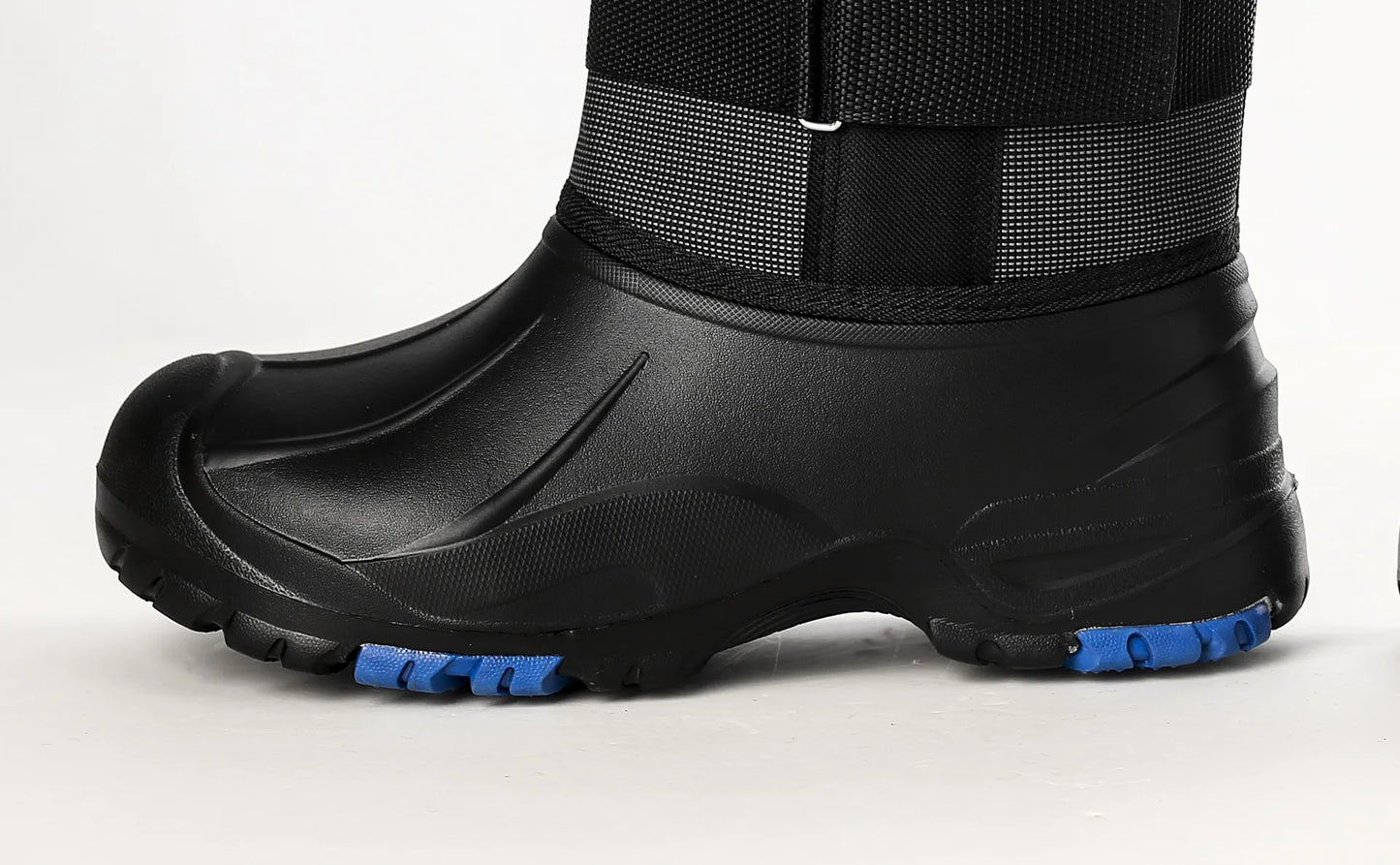 2024 autumn and winter warm men's fashionable snow boots for fishing and skiing, waterproof, simple and casual mid top shoes for