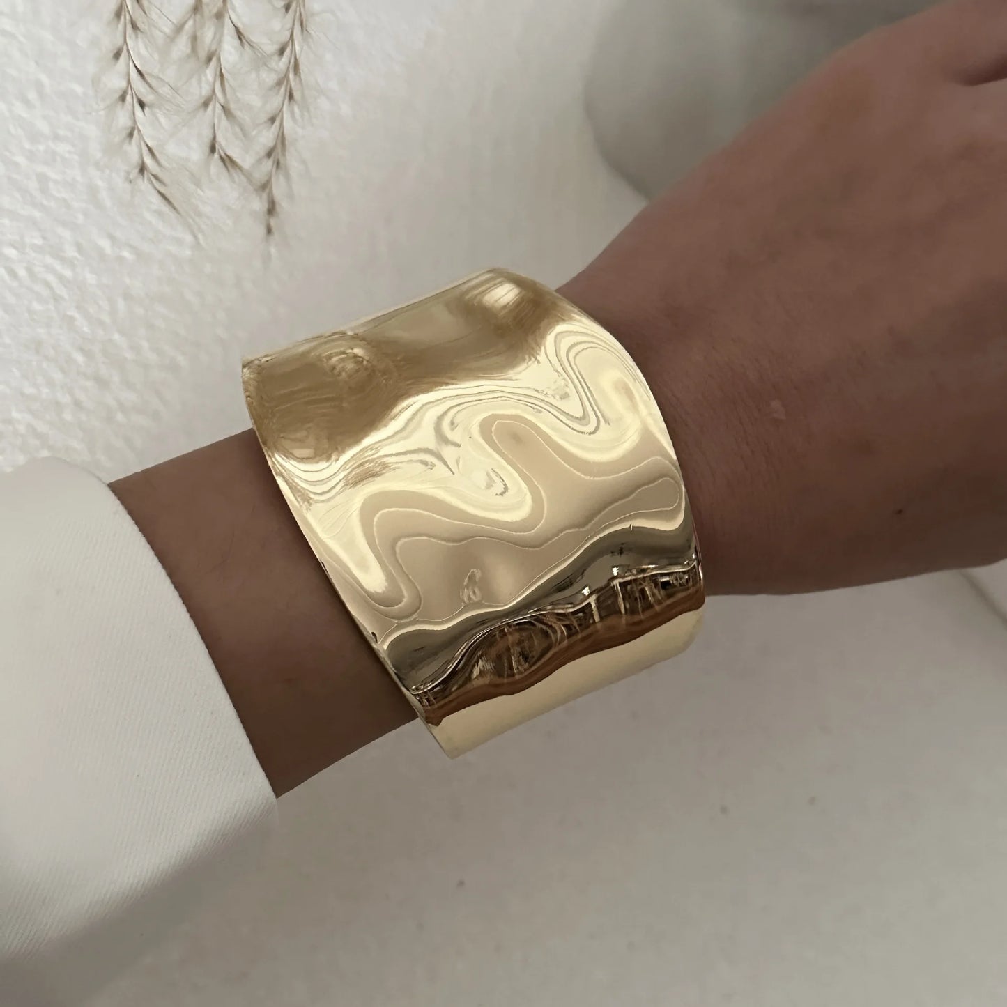 DIEZI Punk Hip Hop Geometric Cuff Bangles Exaggerated Irregular Gold Silver Color Metal Spring Bangles For Women Men Bracelet