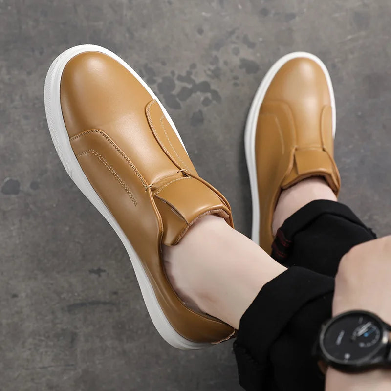 Fashion Men's Skateboard Shoes Sneakers Men Casual Slip-on Leather Loafers Flats