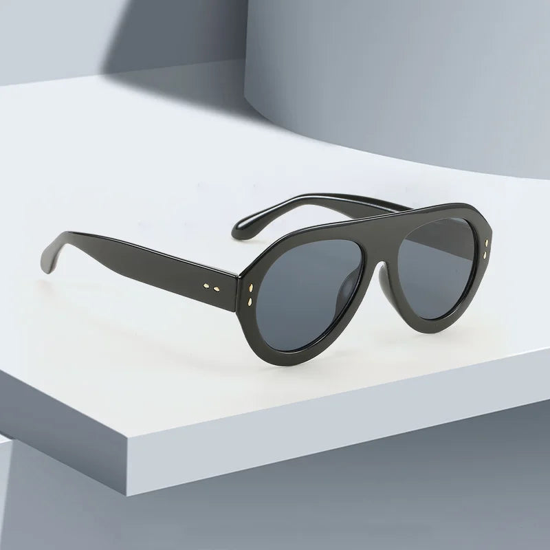 2025 New in Vintage Sunglasses for Women Modern Fashion Red Gradient Round Glasses Glasses Women Gift for Womens Sunglasses