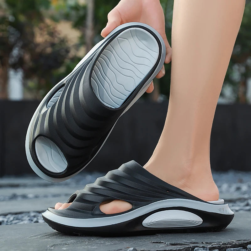 Summer Men's Slippers Outdoor Sandals Beach Comfortable Slides Indoor Men Casual Shoes Garden Shoes Men Home Slippers Flip Flops