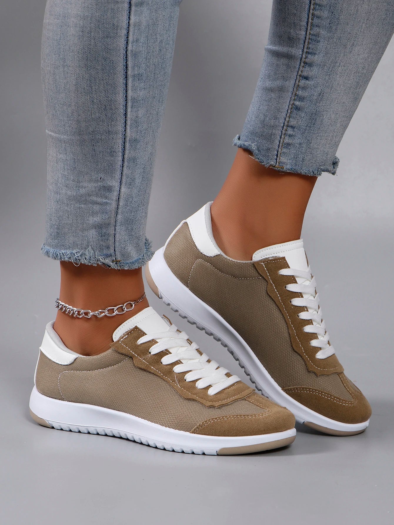 Spring new women's sports shoes, fashionable, breathable, lightweight, non-slip, wear-resistant, casual sports shoes, flat shoes