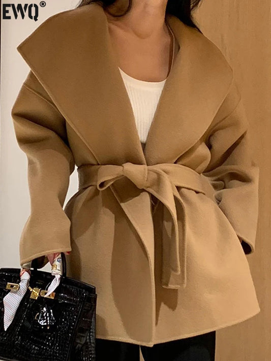 [EWQ] Khaki Fashion Woolen Coat With Belt Women Long Sleeve Elegant Lapel Wool Jacket Outwears 2025 Autumn Winter New 16U5035