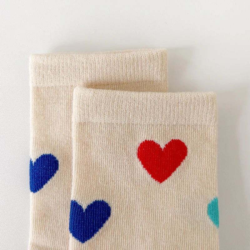 Three pairs of girls' socks for spring and autumn, sweet and versatile, with a heart-shaped color block design