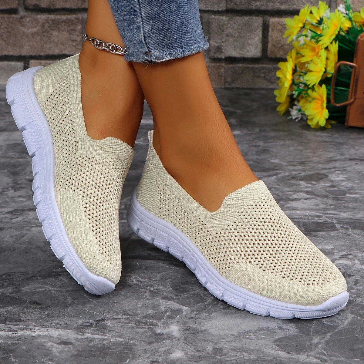 Women Sneakers 2024 New Spring Summer Casual Single Shoes Old Beijing Cloth Shoes Soft Sole Flat Designer Shoes Zapatos De Mujer