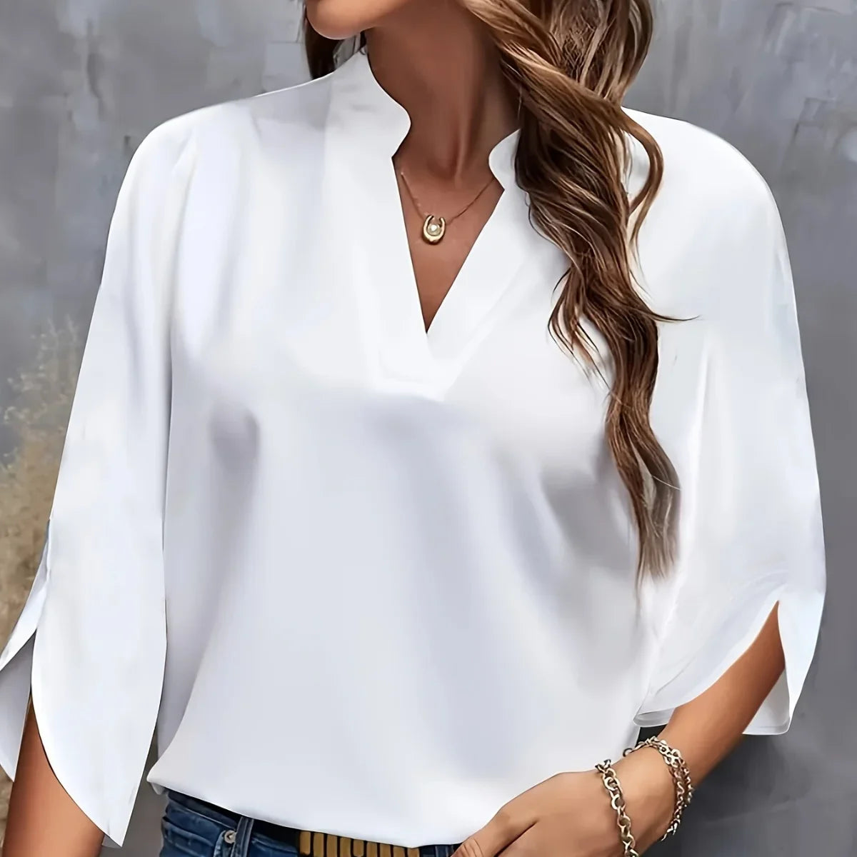 Plus Size Shirts New V-neck Summer Elegant Women's Blouses Solid Color Loose Short Sleeve Casual White Office Lady Tops Clothing