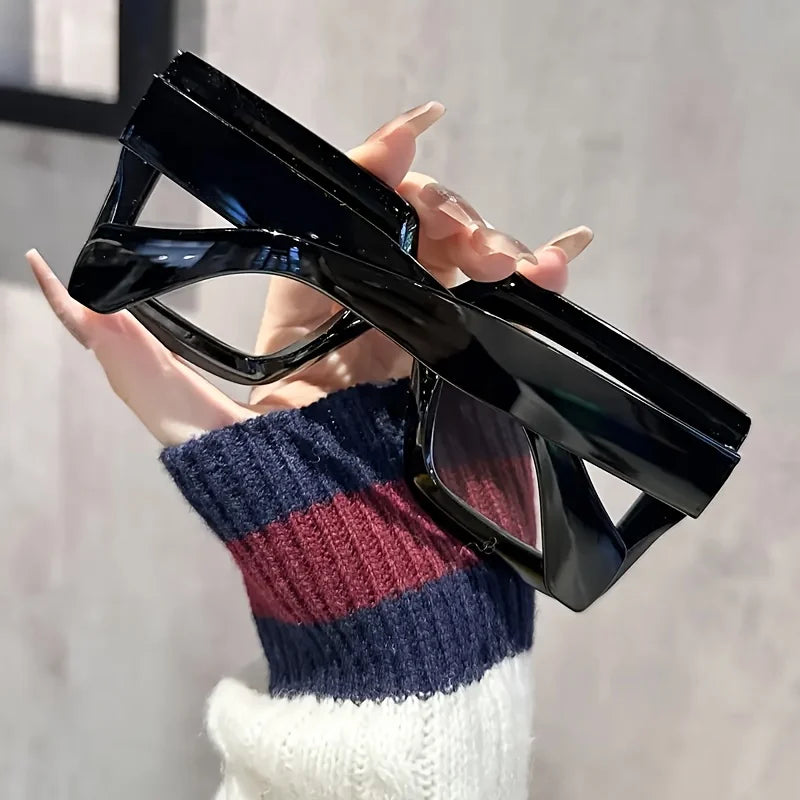 4Elegant Square Transparent Lens Glasses - Retro Style，PCFrame，It's an ideal gift for friends and family members，Very suitable f