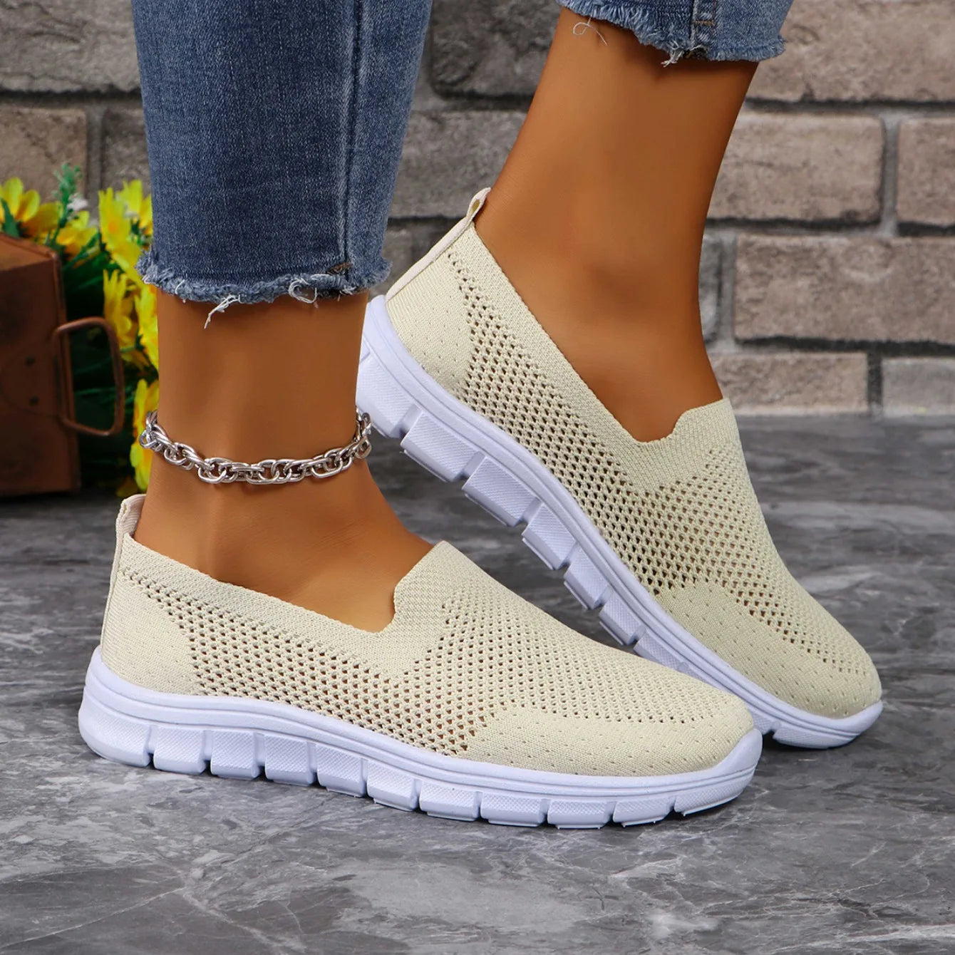 Women Sneakers 2024 New Spring Summer Casual Single Shoes Old Beijing Cloth Shoes Soft Sole Flat Designer Shoes Zapatos De Mujer