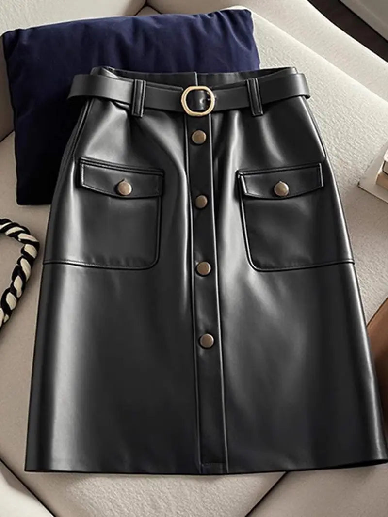 2024 autumn new high-end and super good-looking A-line skirt, fashionable and high-end wine red leather  black skirt