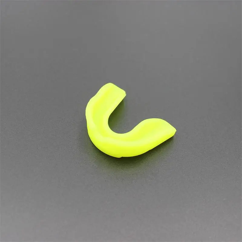 Professional Silica Gel Mouth Guard for Sports, Teeth Protector for Kids and Adults Ideal for Basketball Rugby Boxing and Karate