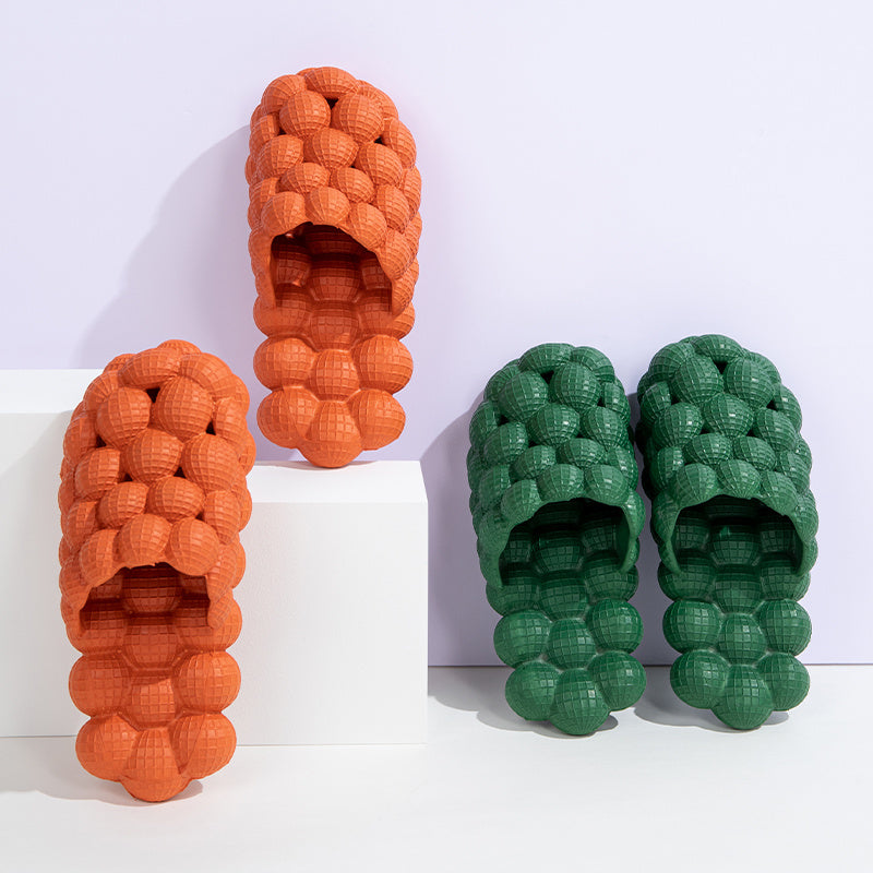 Ultra-Lightweight Bubble Slides - Closed-Toe, Anti-Skid, Massage, Lychee Patterned, EVA Insole, Slip-On, Indoor & Outdoor Beach Slippers for Women - Perfect for Relaxation and Leisure Activities