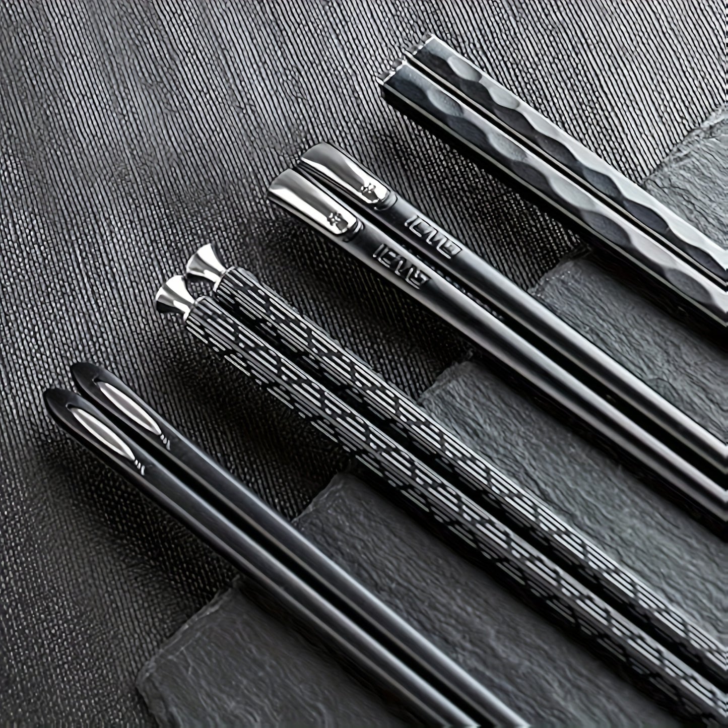 5 Pairs Reusable Metal Chopsticks Set, 9.5 Inch Dishwasher Safe Fiberglass Chopsticks, Non-Slip Chopsticks, Kitchen Gadgets Tableware for Restaurants, for Pasta, Sushi, Gnocchi, Desserts, Perfect Halloween And Christmas Gifts