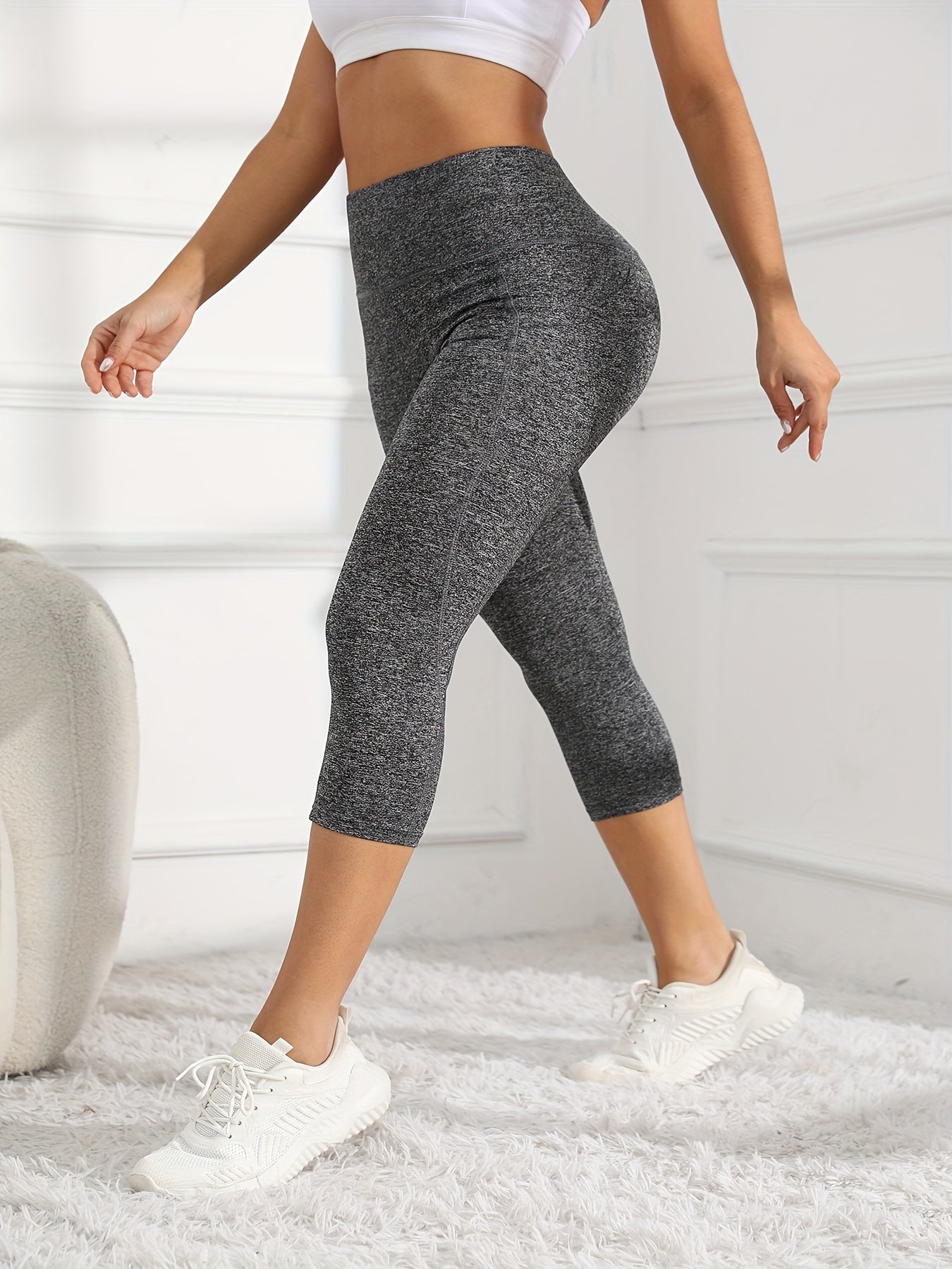 Women's High-Waisted 7/8 Length Leg Workout Leggings - Full-Length Leg Muscle-Building Gym Pants with Pockets, Solid Green Yoga Pants for Cycling, Pilates, Training | All-Season Fitness Pants with 7/8th Leg Coverage, Smooth T