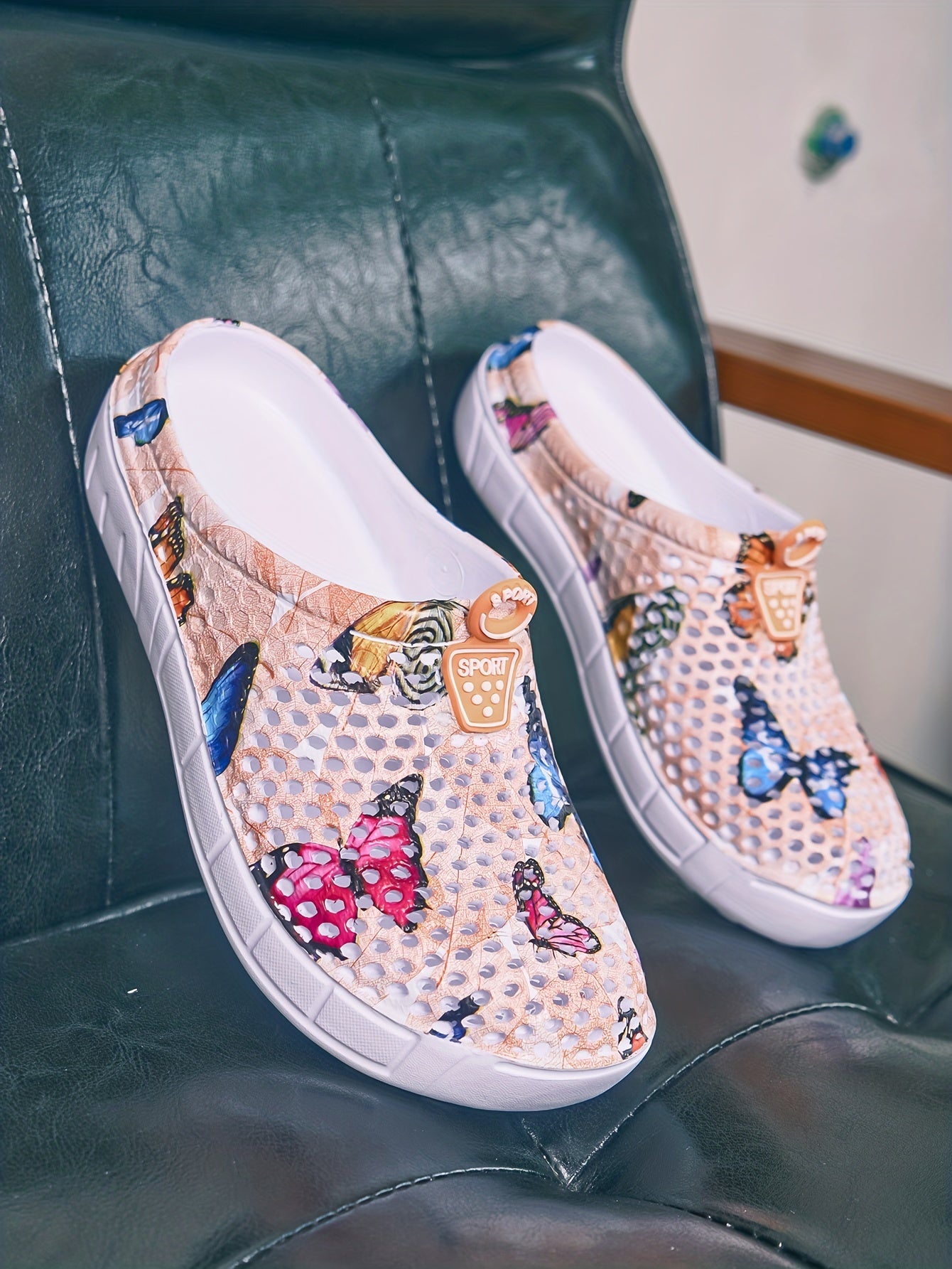 Women's Fashion Butterfly Pattern Hole Slippers, Summer Non-slip Beach Slippers for Koningsdag/King's Day